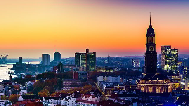 panoramic_aerial_view_of_downtown_hamburg_640x360.jpg